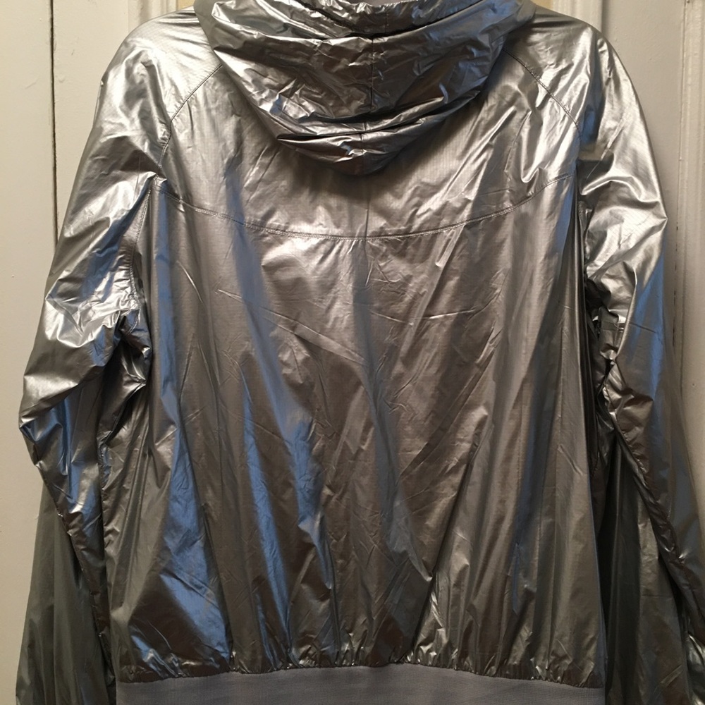 Nike silver jacket - Picture 4 of 4